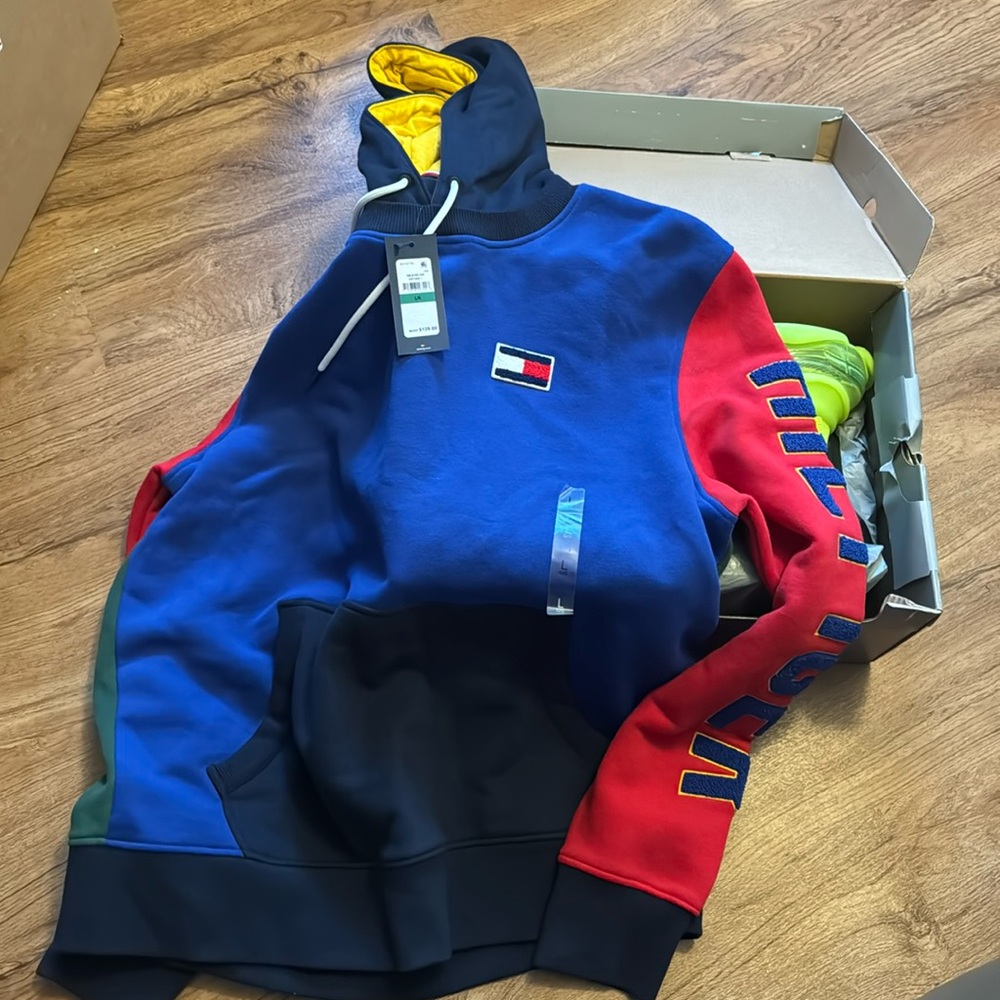 But Tommy Hilfiger Hoodie & Get Balenciagas For Free!